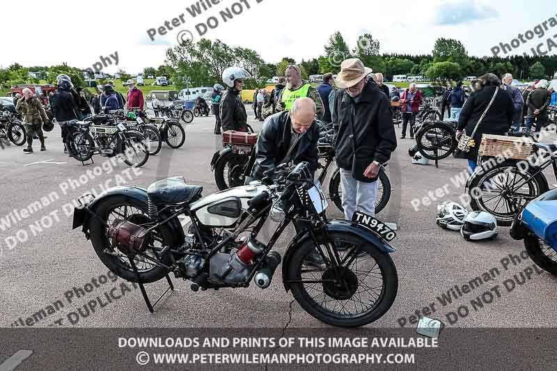 Vintage motorcycle club;eventdigitalimages;no limits trackdays;peter wileman photography;vintage motocycles;vmcc banbury run photographs
